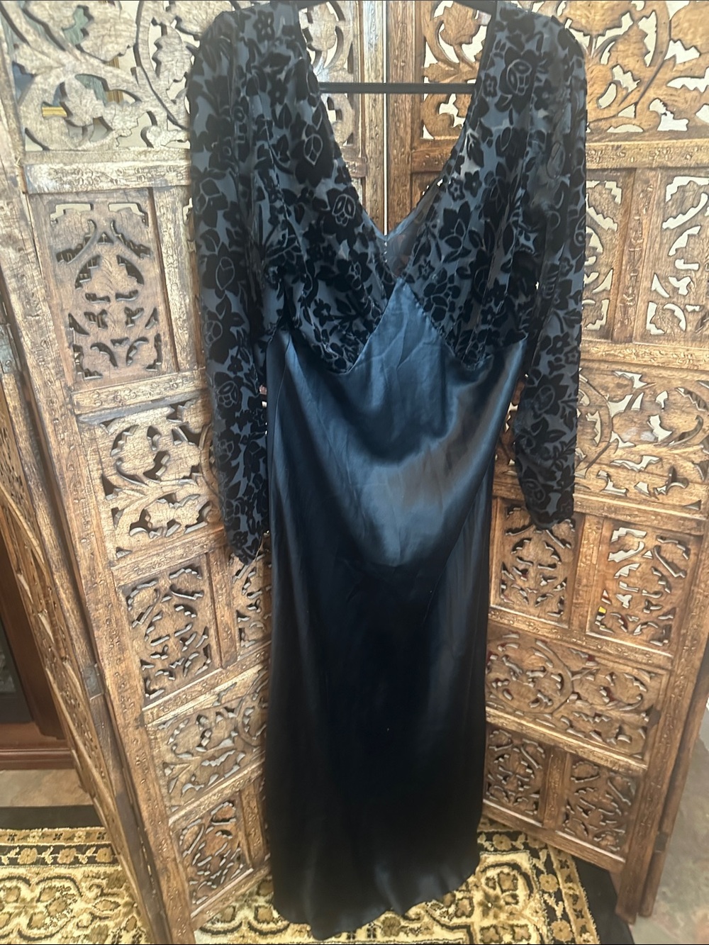 VINTAGE Queen Anne's Lace by Eileen West Black Velvet and Silk Maxi Dress